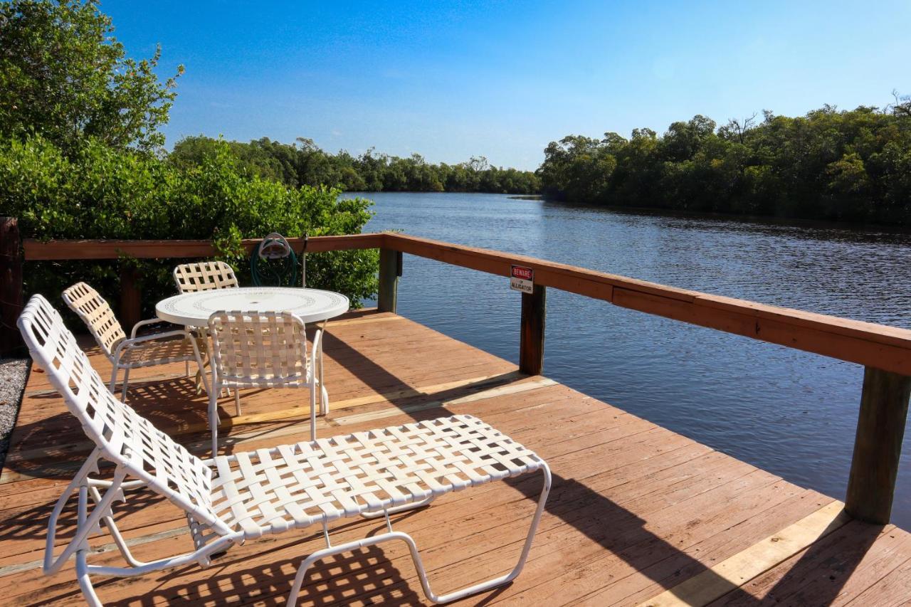 River Wilderness Waterfront Cabins Еверґлейдс-Сіті Екстер'єр фото